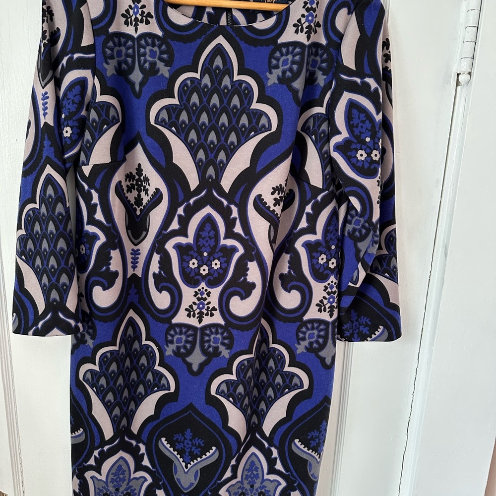 Elegant Blue and Black Patterned Dress Size 10